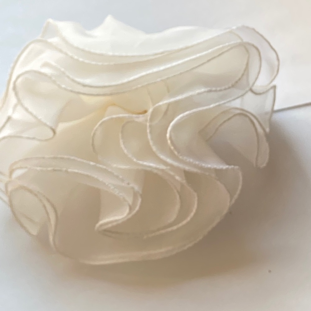 I. Magnin made in Italy 100% silk boutonnière